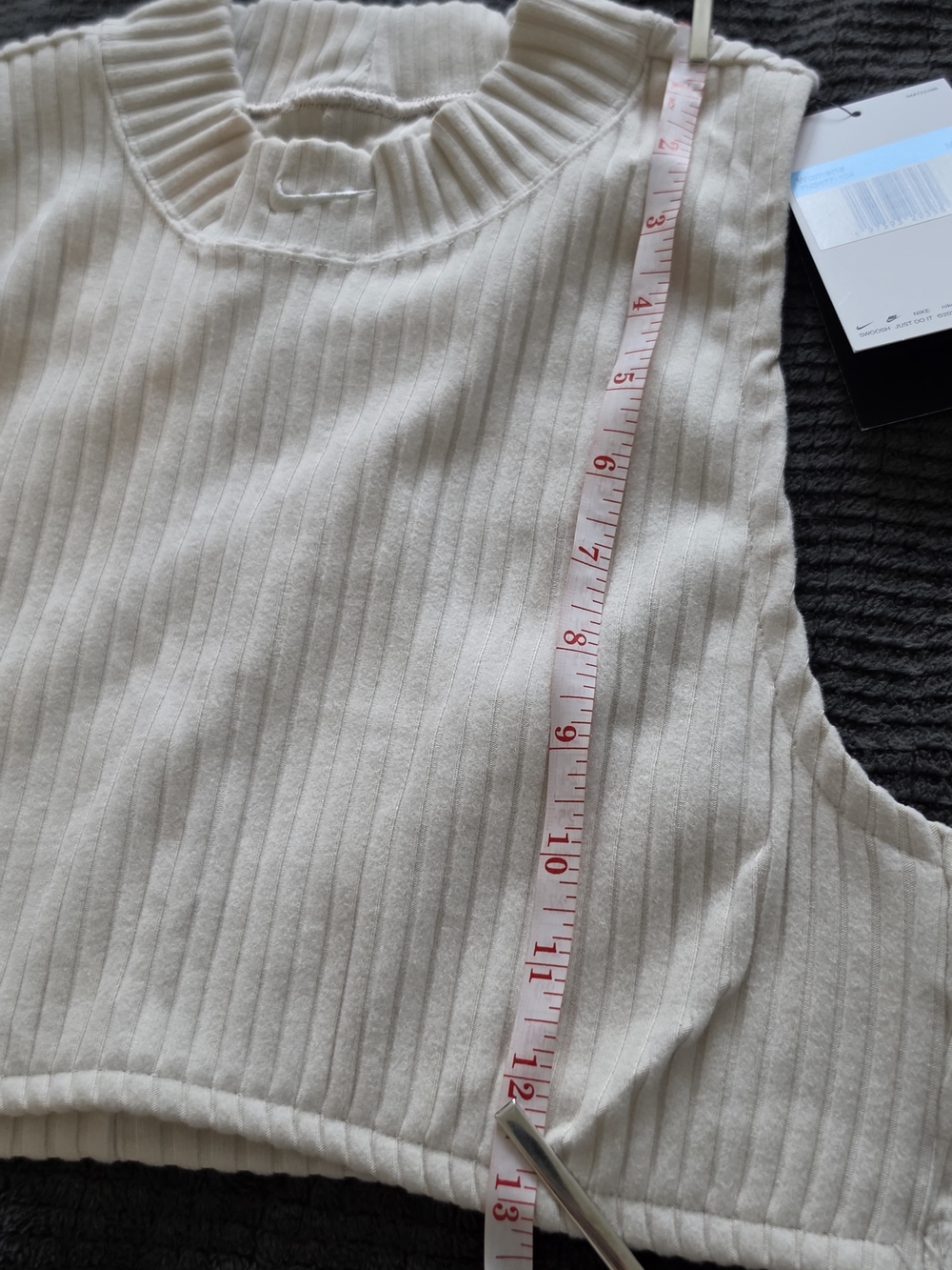 Nike Chill Knit Ribbed Cropped Tank Top - Picture 8 of 8